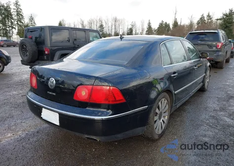 2005 Volkswagen Phaeton V8 z USA, uszkodzony, nr VIN WVWAF93D558000204